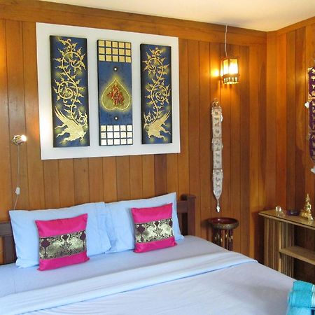 Happiness Resort Sukhothai Exterior photo