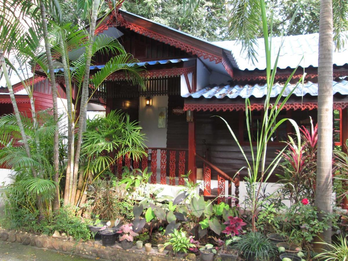 Happiness Resort Sukhothai Exterior photo