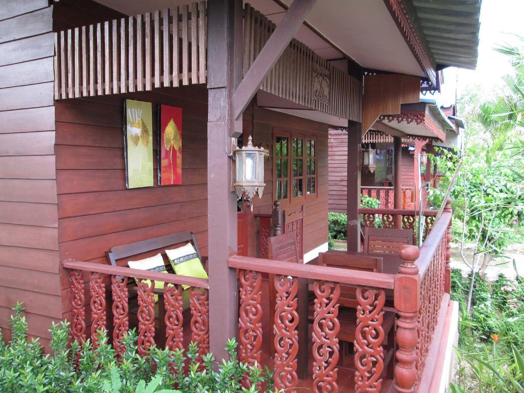 Happiness Resort Sukhothai Exterior photo